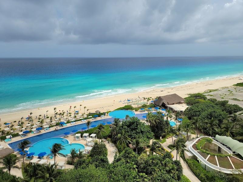 Live Aqua Cancun thumbnail 3