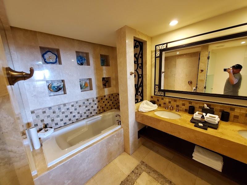 Grand Solmar Land's End Resort & Spa thumbnail 4