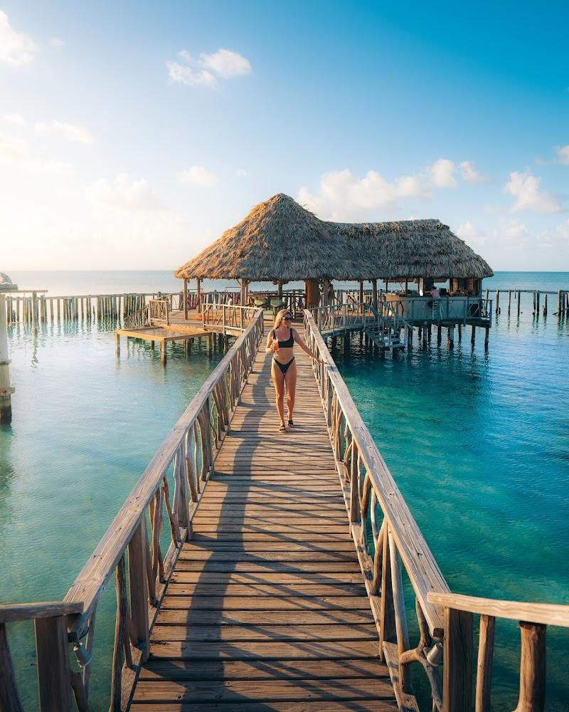 Thatch Caye, A Muy'Ono Resort 1