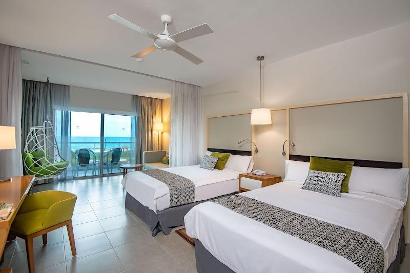Gran Mutha Rainbow Hotel thumbnail 2