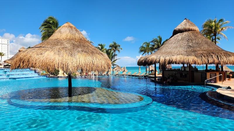 Grand Fiesta Americana Coral Beach thumbnail 3