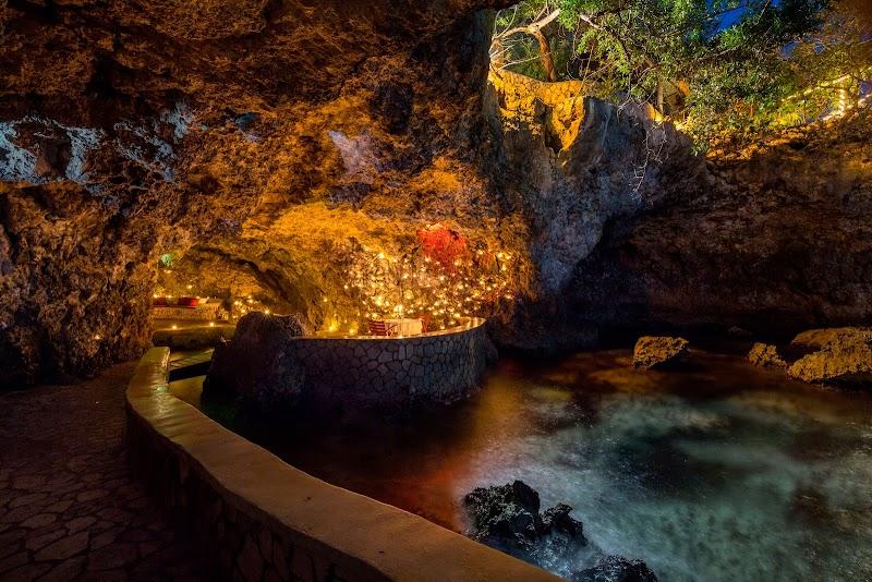 The Caves thumbnail 4