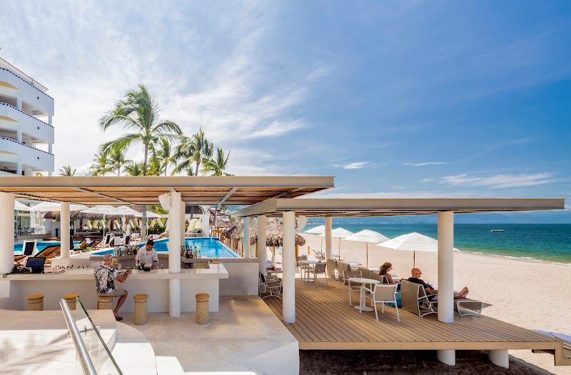 Villa Premiere Boutique Hotel & Romantic Getaway thumbnail 5
