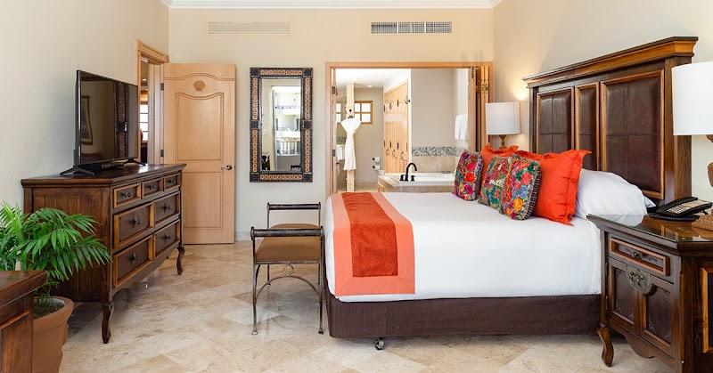 Villa La Estancia Beach Resort & Spa thumbnail 2