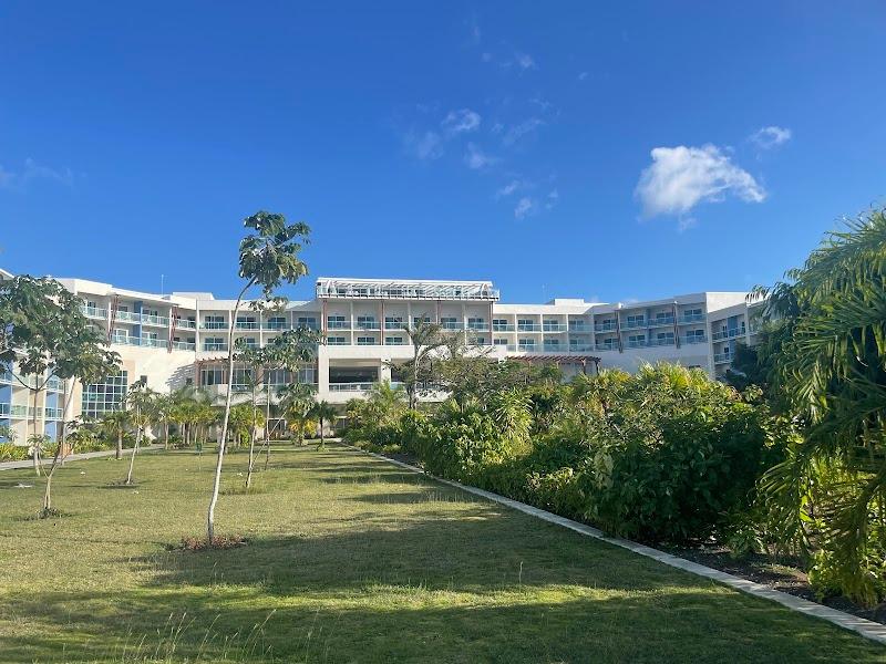 Gran Muthu Almirante Beach Hotel 1