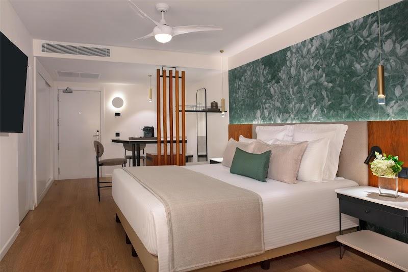 Dreams Flora Resort & Spa thumbnail 5