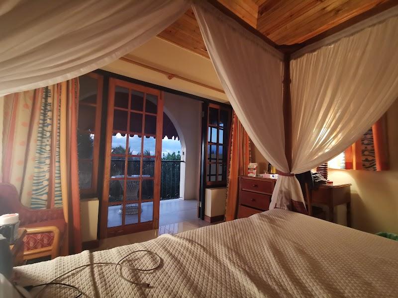 Charela Inn thumbnail 2