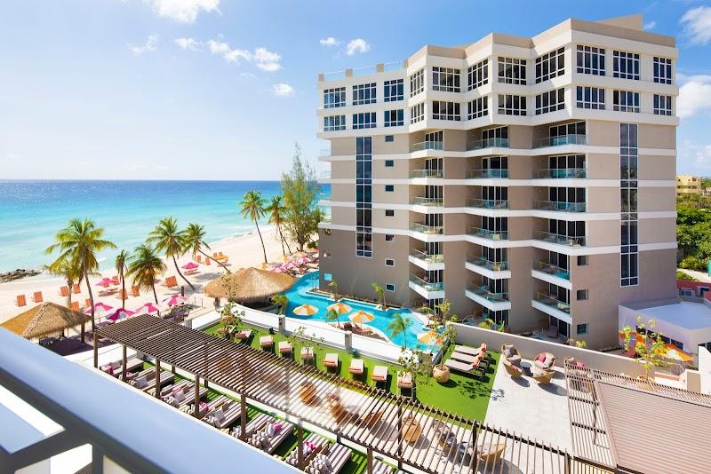 O2 Beach Club & Spa 1