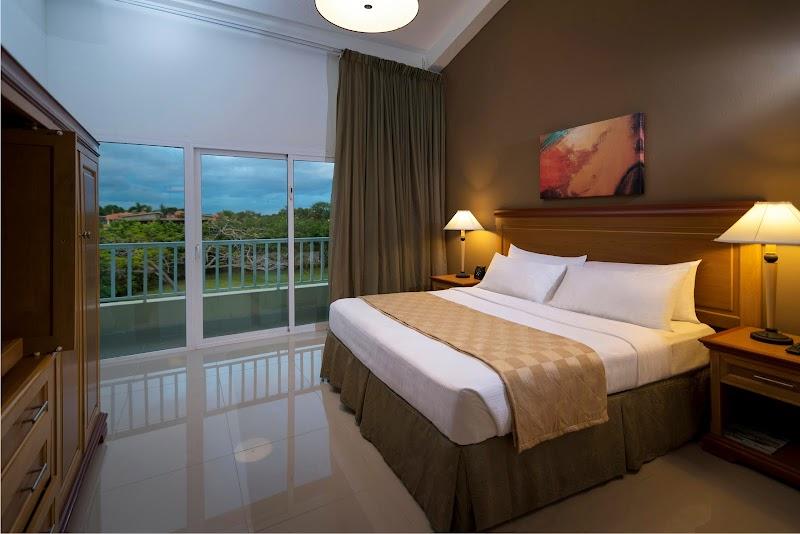 Hodelpa Garden Suites Golf & Convention Centre 1