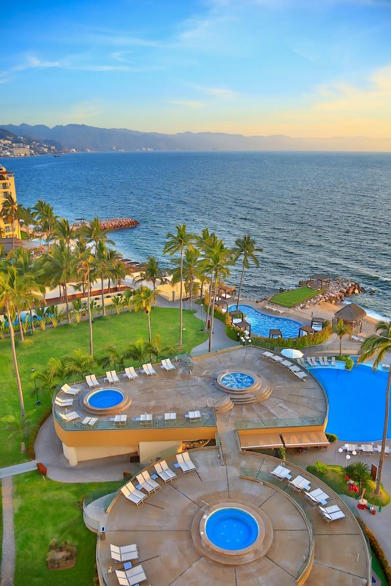 Sunset Plaza Beach Resort thumbnail 5