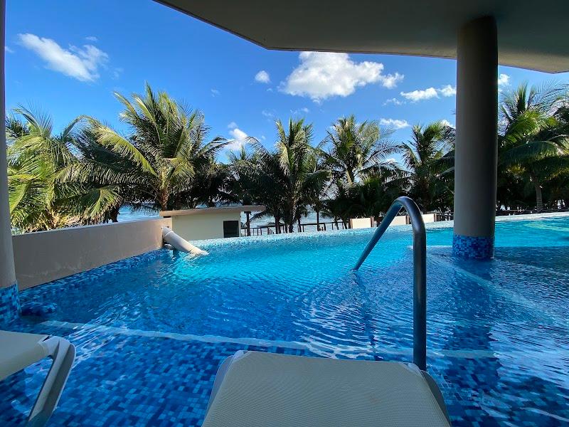 El Dorado Seaside Suites thumbnail 3