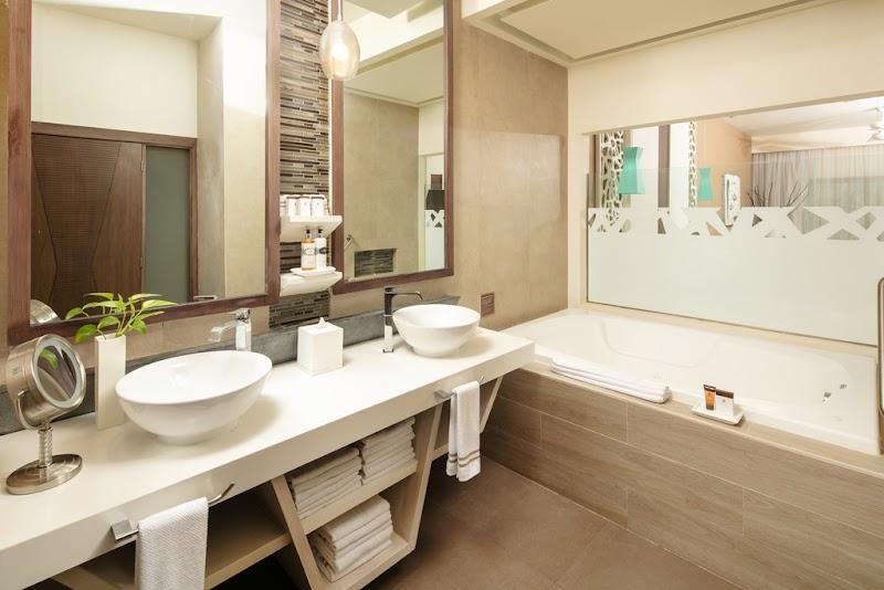 El Dorado Seaside Suites thumbnail 4