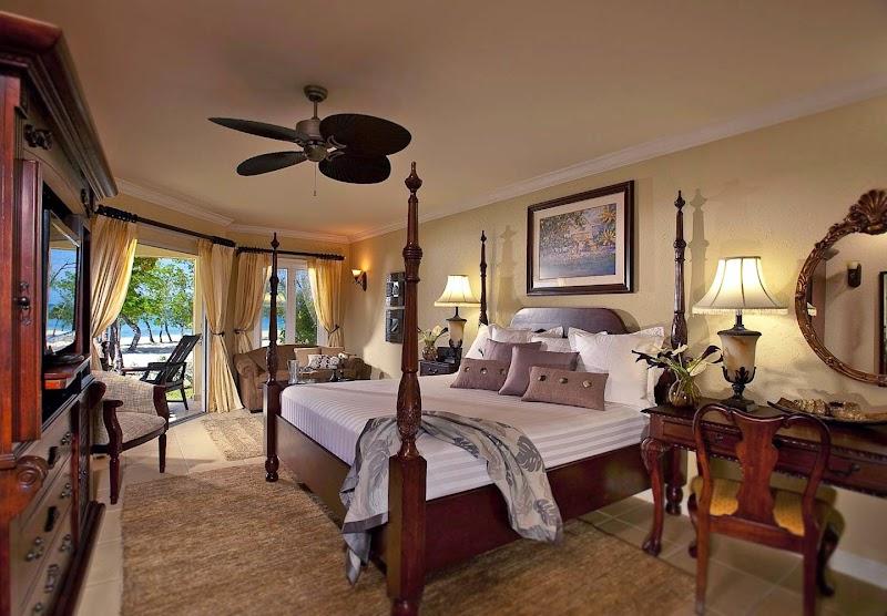 Sandals South Coast thumbnail 2