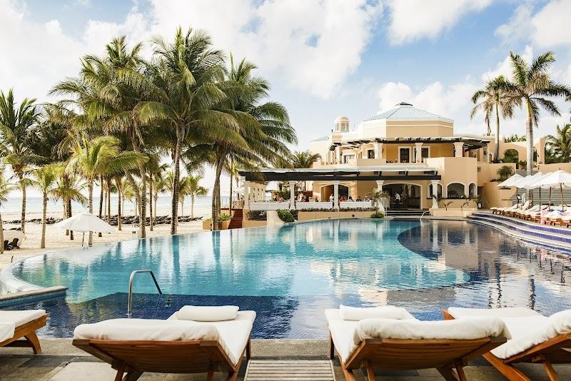 Royal Hideaway Playacar 1