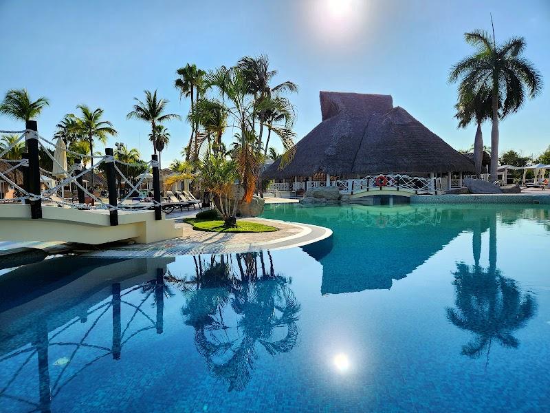 Royalton Hicacos Varadero Resort & Spa thumbnail 3
