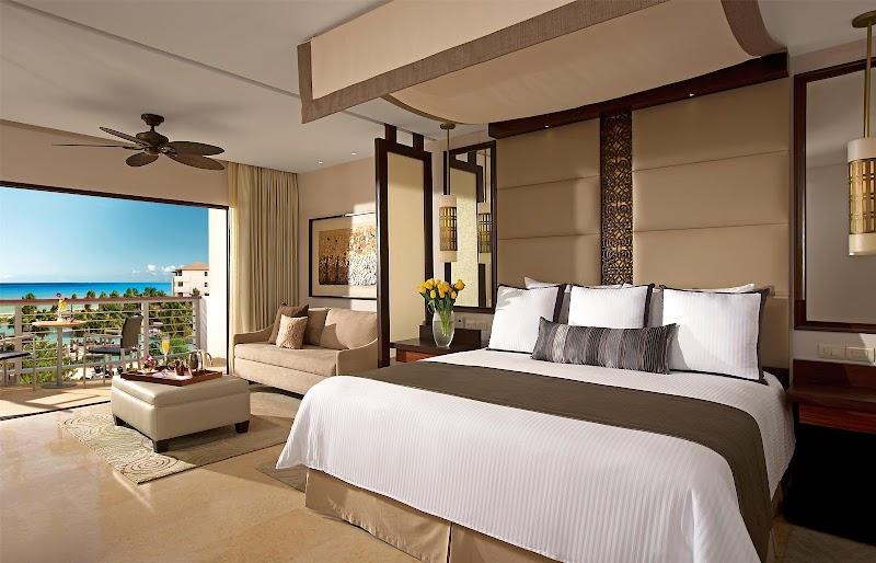 Secrets Playa Mujeres Golf & Spa Resort thumbnail 2