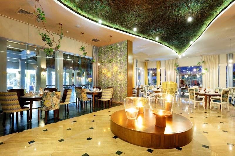 Grand Palladium Select White Sand Resort & Spa thumbnail 5