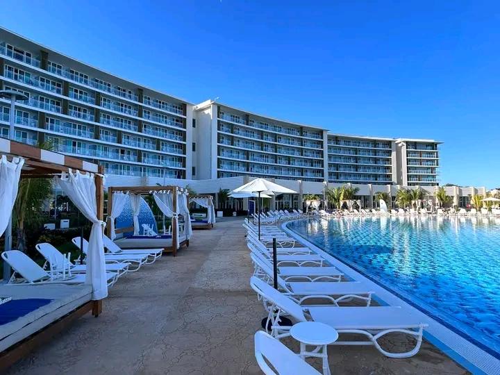 Grand Aston Varadero 1