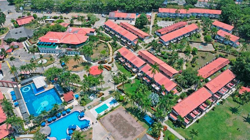 Qualton Club Ixtapa All Inclusive 1