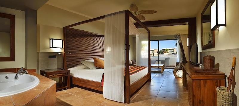 Catalonia Royal Bavaro thumbnail 2