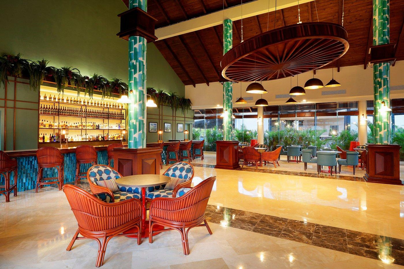 Grand Palladium Palace Resort Spa & Casino thumbnail 4