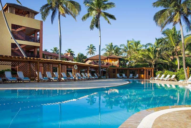 Vik Hotel Cayena Beach thumbnail 5