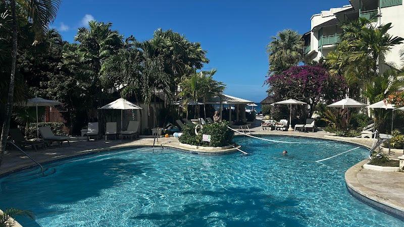 Mango Bay Hotel thumbnail 3