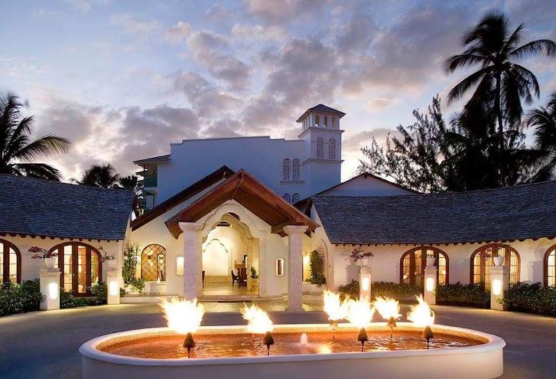 Mango Bay Hotel thumbnail 4