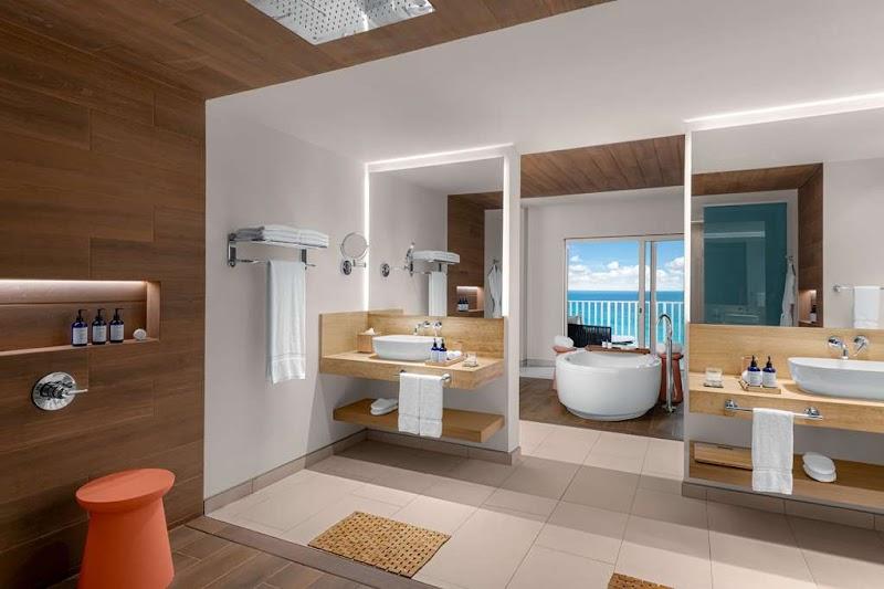 Hilton Cancun Mar Caribe All-Inclusive Resort thumbnail 4