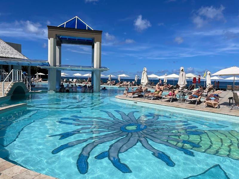 Sandals Regency La Toc thumbnail 3