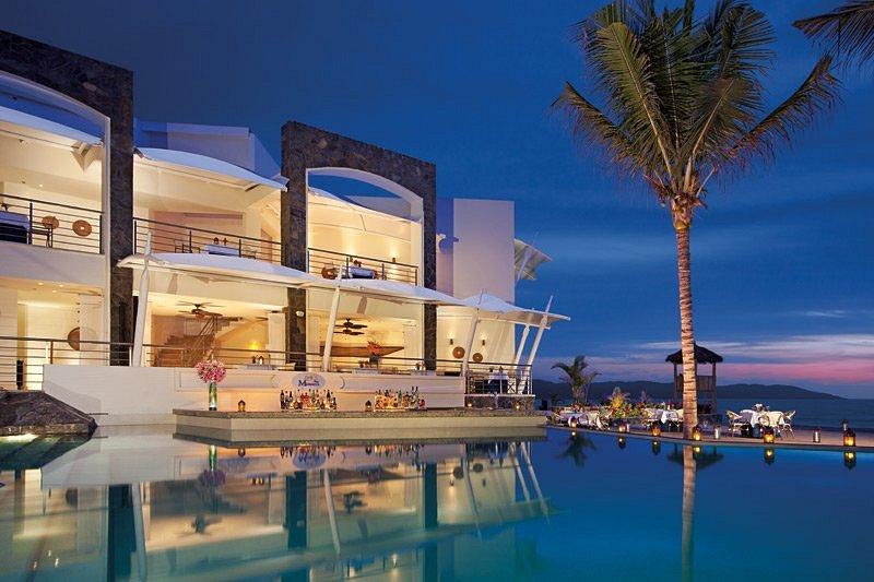 Dreams Vallarta Bay Resort & Spa thumbnail 3
