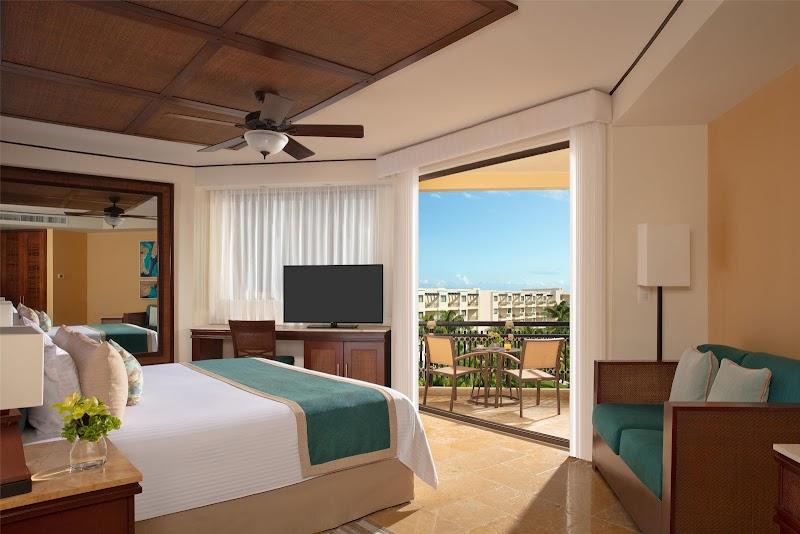 Dreams Riviera Cancun Resort & Spa thumbnail 2
