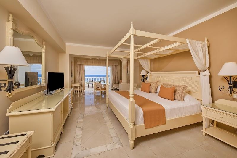 Bahia Principe Escape Runaway Bay thumbnail 2