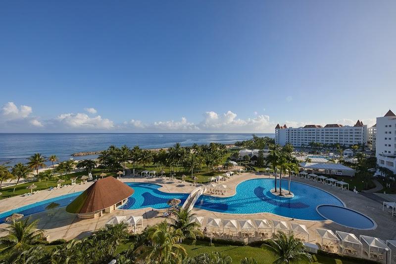 Bahia Principe Escape Runaway Bay thumbnail 3