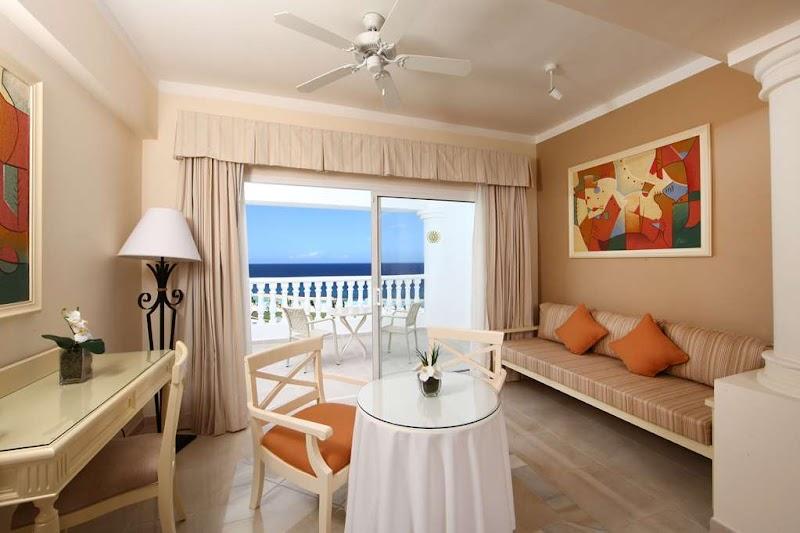 Bahia Principe Escape Runaway Bay thumbnail 5