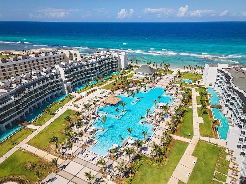 Ocean Eden Bay - Adults Only thumbnail 5