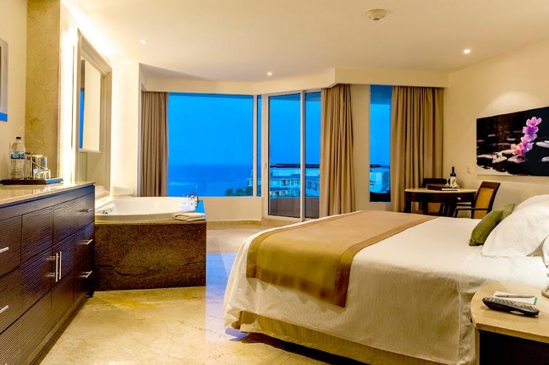 Moon Palace Cancun thumbnail 2