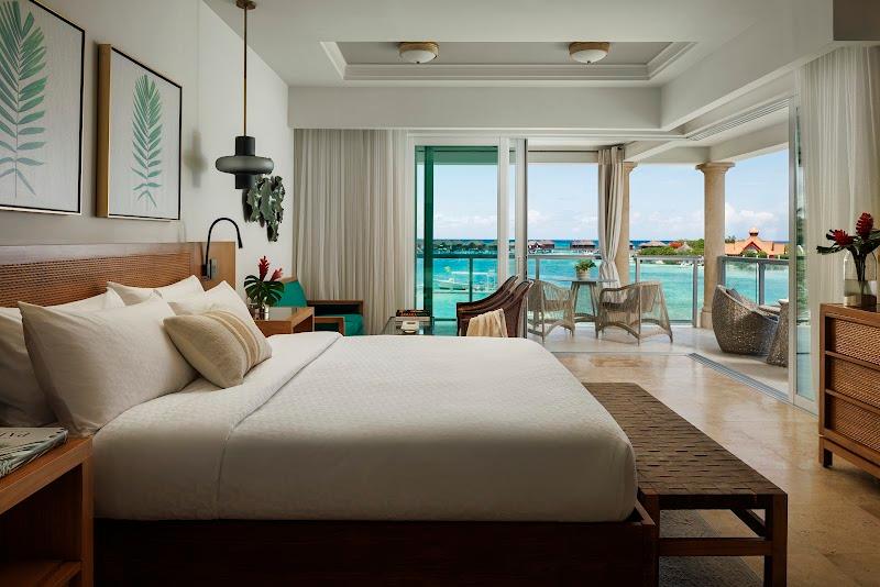 Sandals Royal Caribbean thumbnail 2