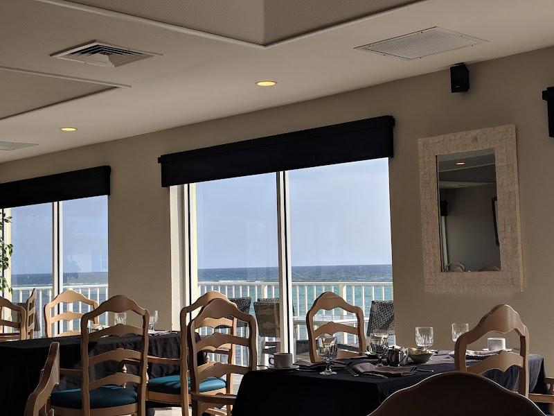 The Reef Beach Resort thumbnail 5