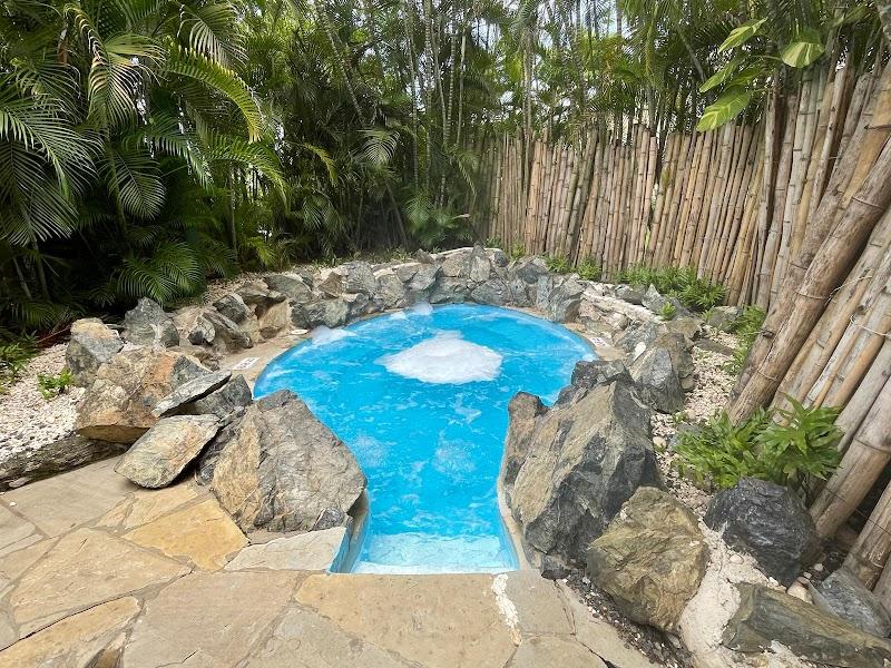 Coral Costa Caribe Beach Resort thumbnail 3