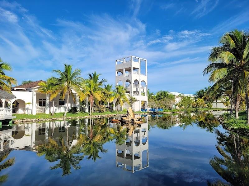 Memories Caribe Beach Resort 1