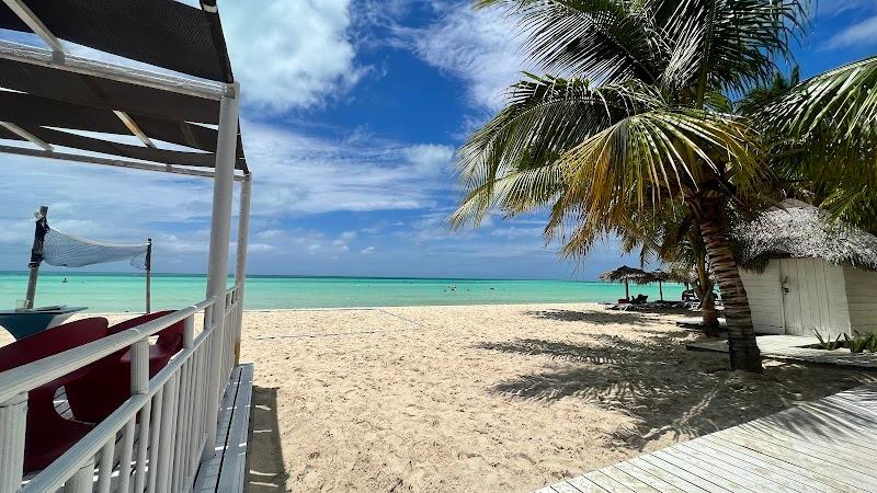 Memories Caribe Beach Resort thumbnail 5