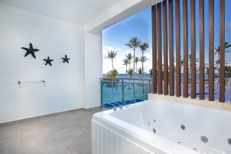Serenade Punta Cana Beach & Spa Resort thumbnail 4
