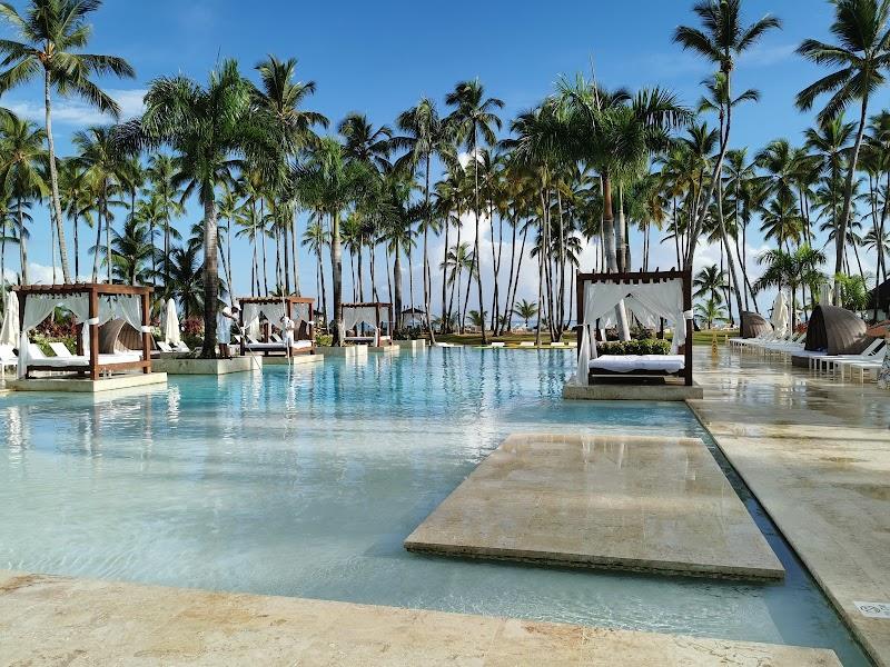 Viva V Samana by Wyndham, A Trademark Adults All Inclusive thumbnail 3