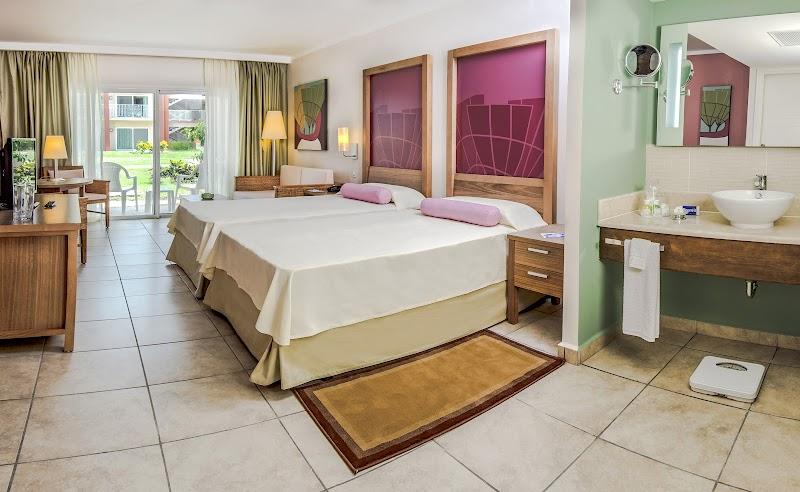 Melia Jardines del Rey thumbnail 2