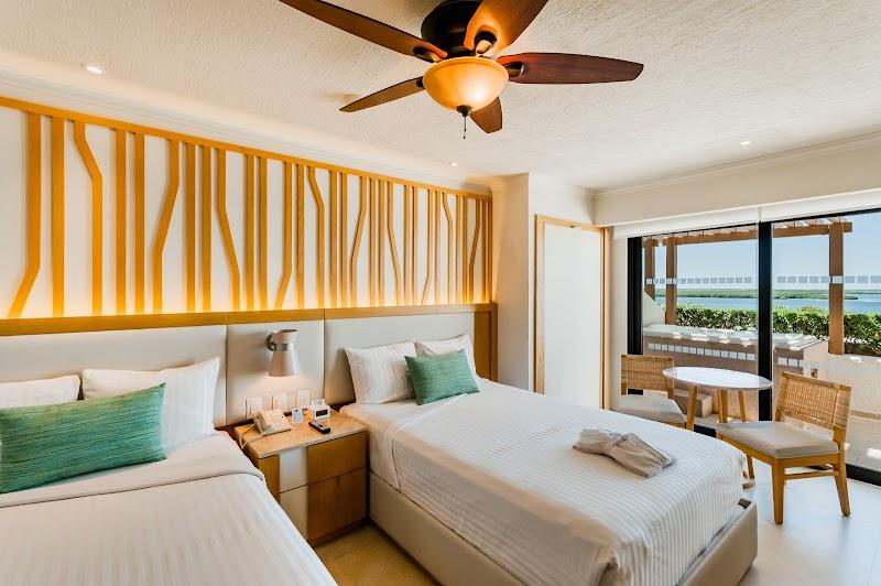 Royal Solaris Cancun thumbnail 2
