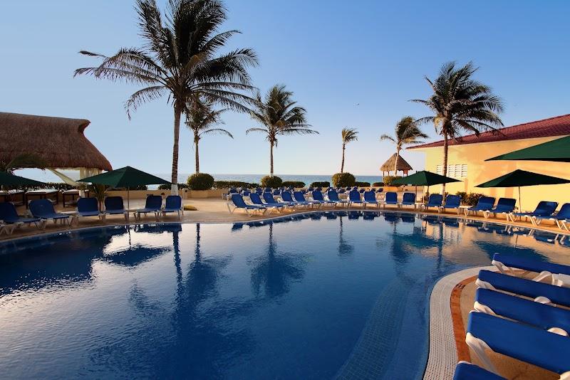 GR Solaris Cancun thumbnail 3