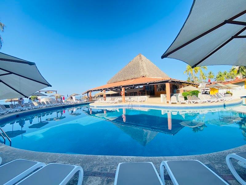 Holiday Inn Resort Ixtapa All-Inclusive, an IHG Hotel thumbnail 3