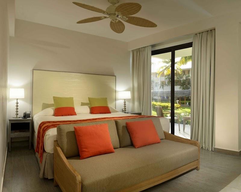 Catalonia Bavaro Cana Golf & Casino Resort thumbnail 2
