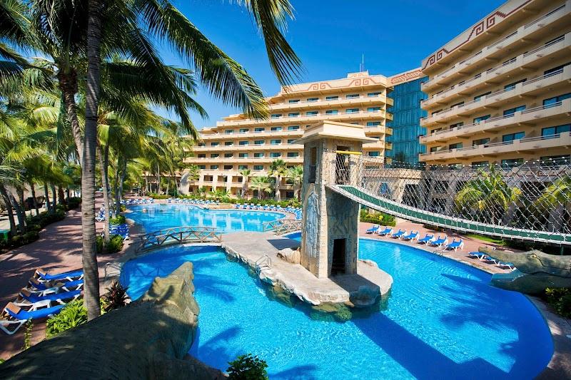 Paradise Village Beach Resort & Spa 1